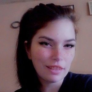 Meet your Posher, Carrie